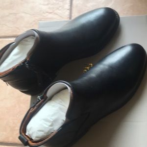 🆕Hyla Booties by Franco  Sarto